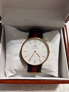 Daniel Wellington Gold Case Watch with Navy and Red Stripe NATO Strap